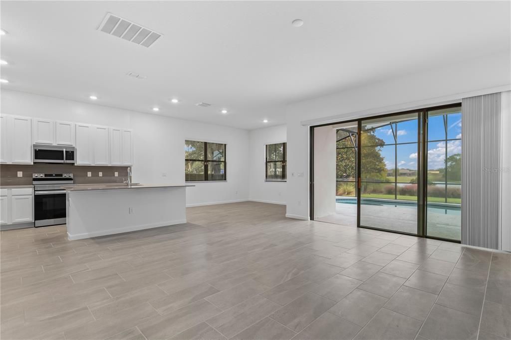 For Rent: $4,500 (5 beds, 5 baths, 3182 Square Feet)