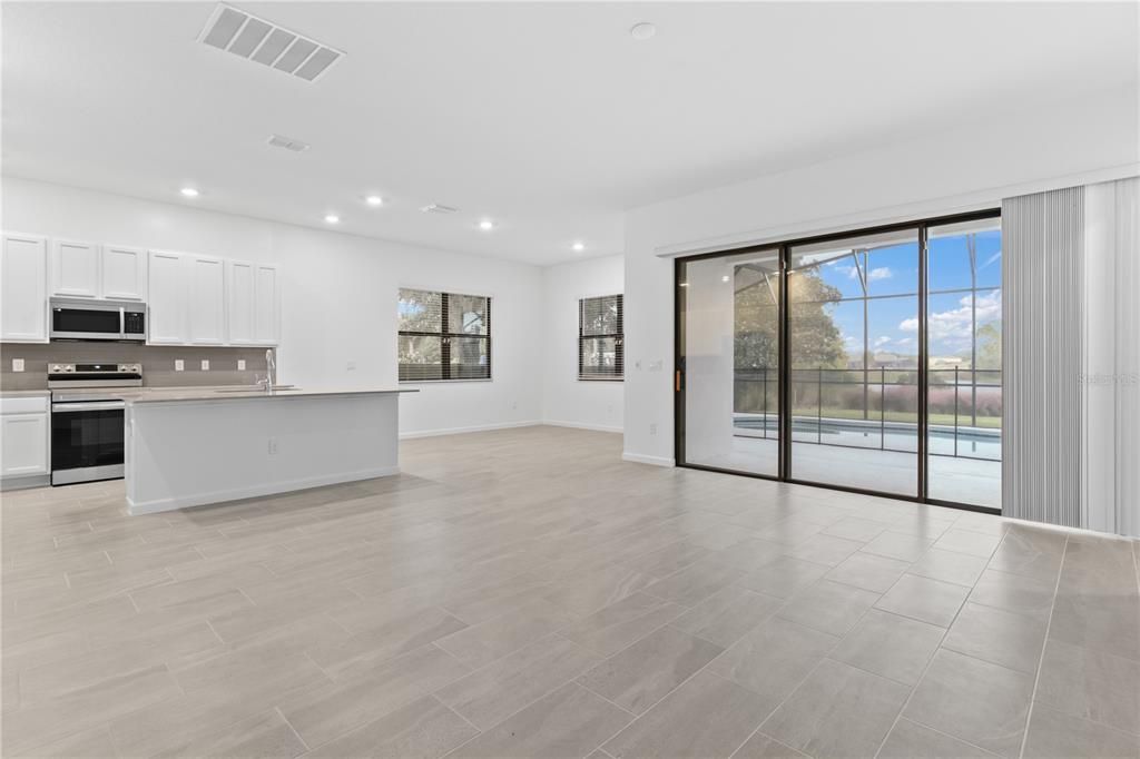For Rent: $4,500 (5 beds, 5 baths, 3182 Square Feet)