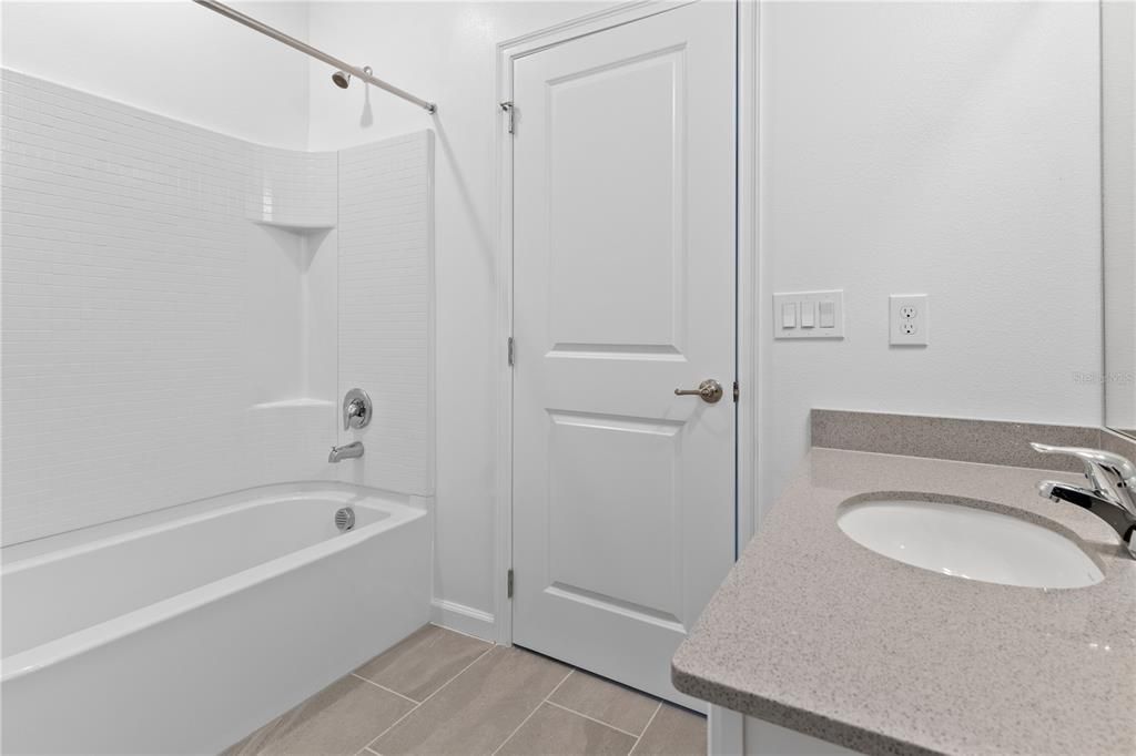 For Rent: $4,500 (5 beds, 5 baths, 3182 Square Feet)