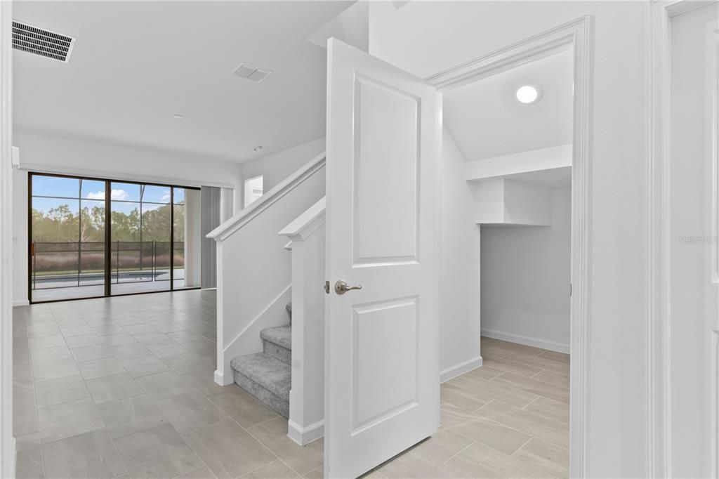 For Rent: $4,500 (5 beds, 5 baths, 3182 Square Feet)