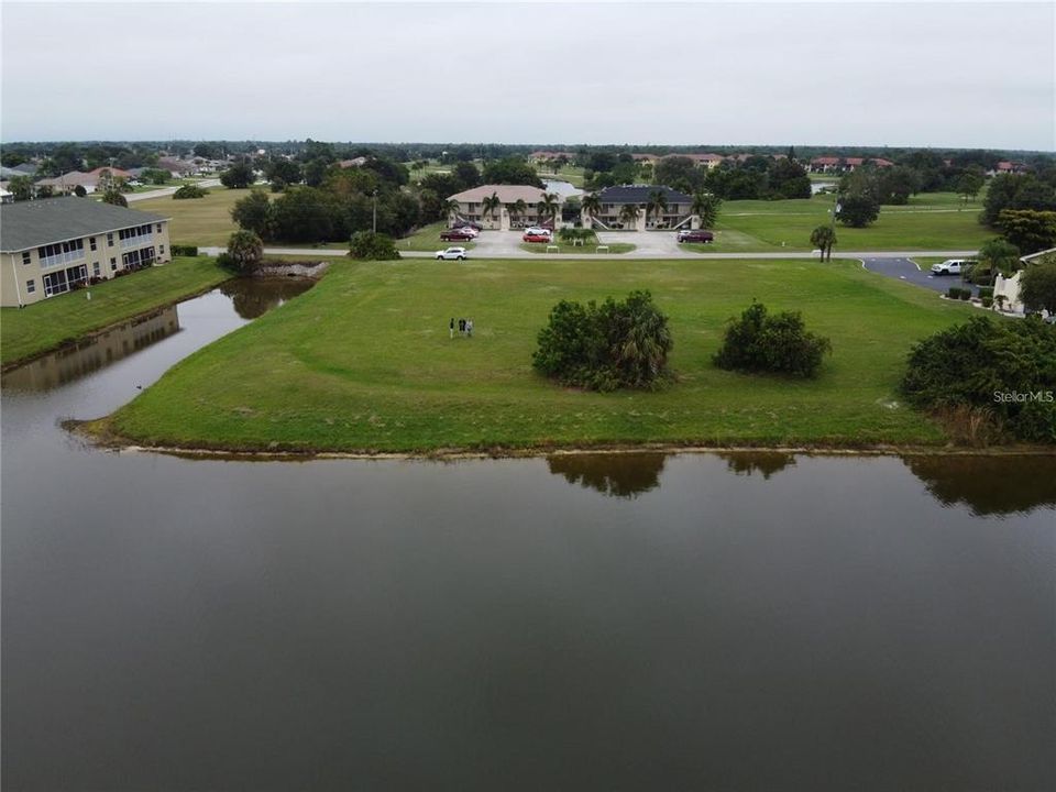 For Sale: $650,000 (1.02 acres)