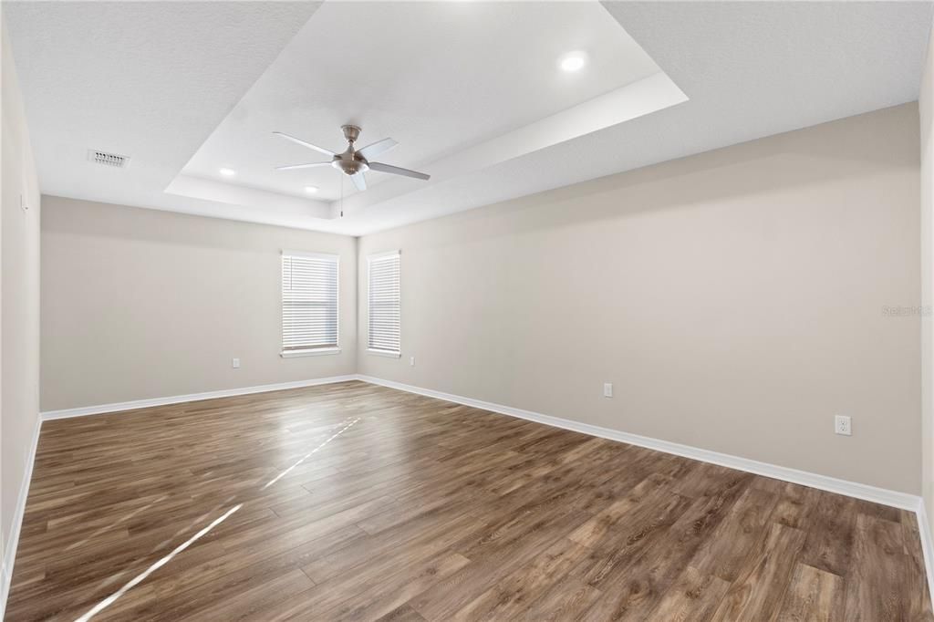 For Sale: $770,000 (4 beds, 4 baths, 4482 Square Feet)