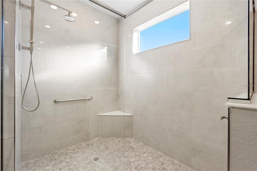 For Sale: $770,000 (4 beds, 4 baths, 4482 Square Feet)