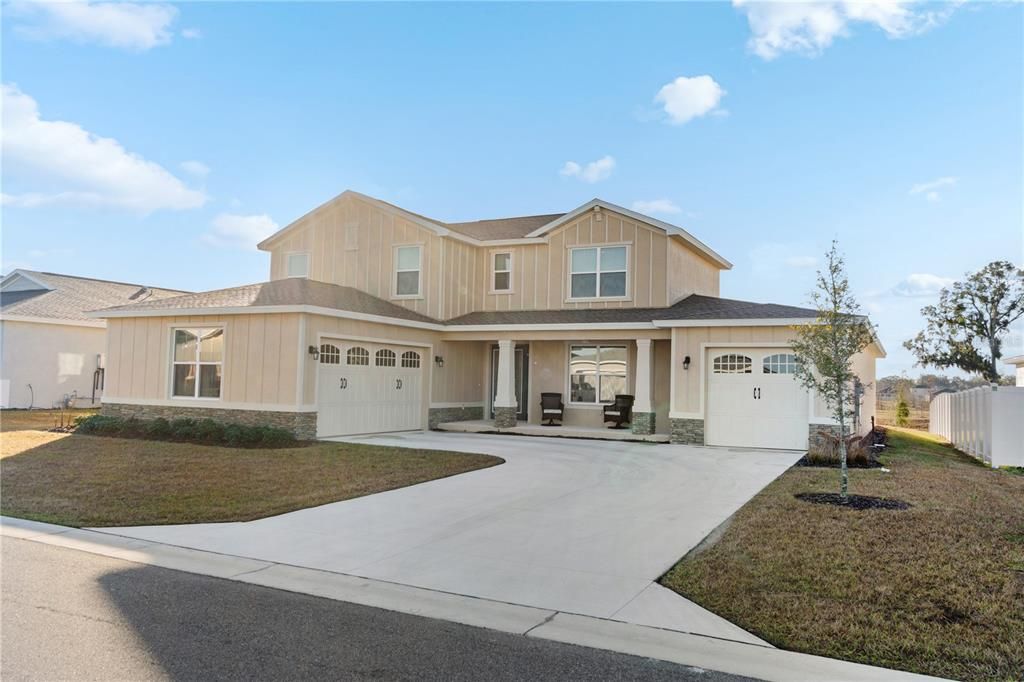 For Sale: $770,000 (4 beds, 4 baths, 4482 Square Feet)