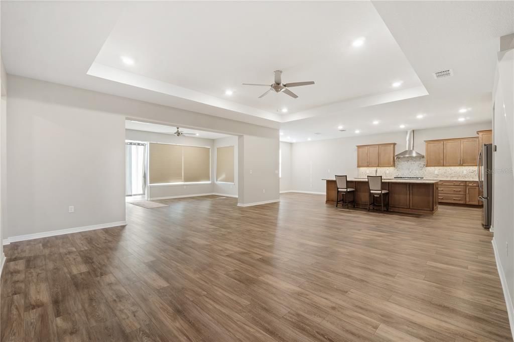 For Sale: $770,000 (4 beds, 4 baths, 4482 Square Feet)