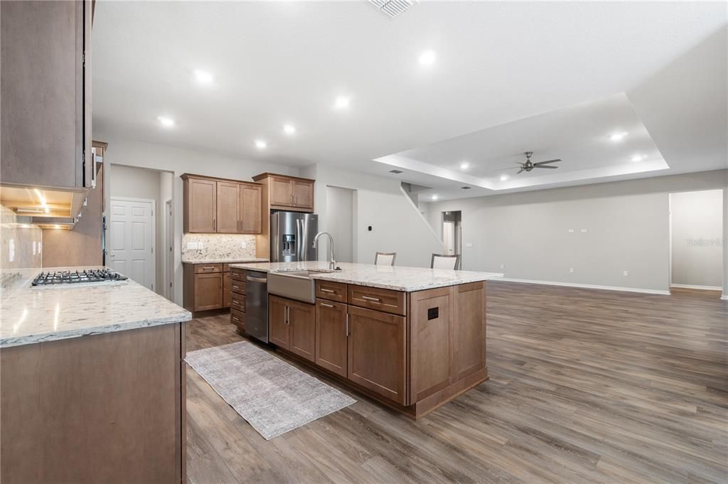 For Sale: $770,000 (4 beds, 4 baths, 4482 Square Feet)