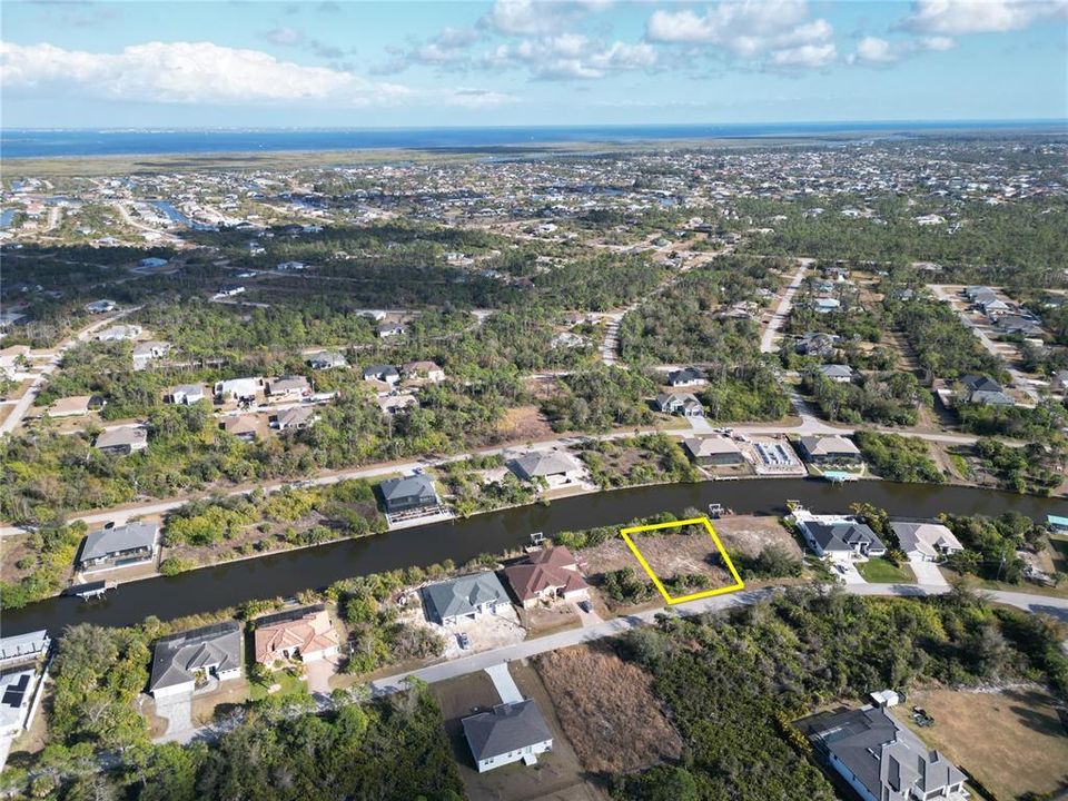 Activo con contrato: $105,000 (0.25 acres)