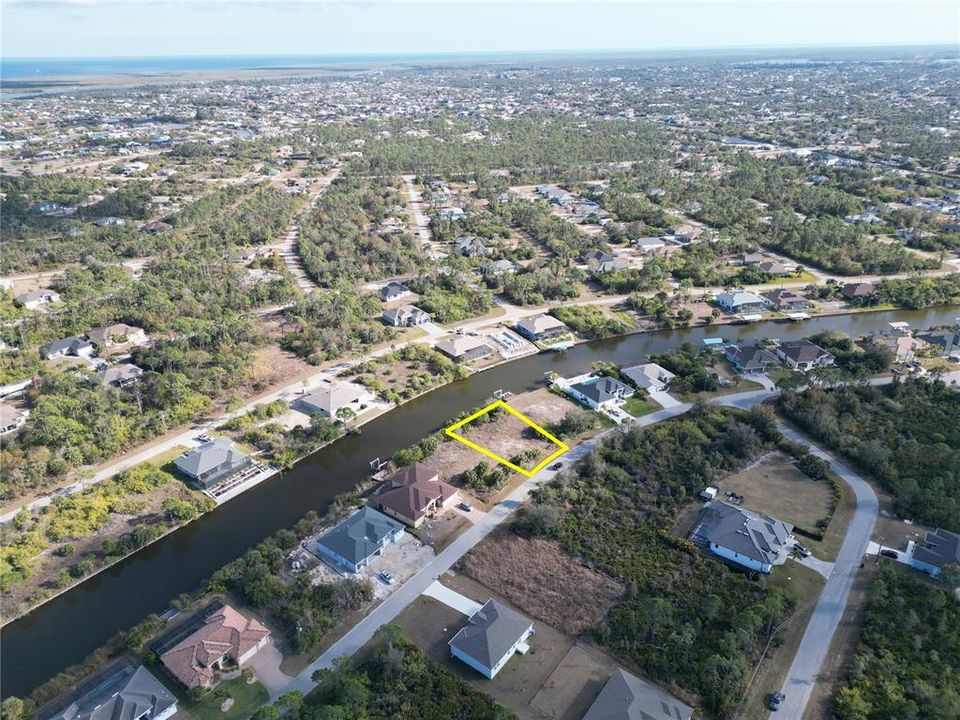 Activo con contrato: $105,000 (0.25 acres)