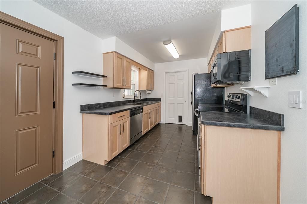 En Venta: $280,000 (3 camas, 1 baños, 1350 Pies cuadrados)
