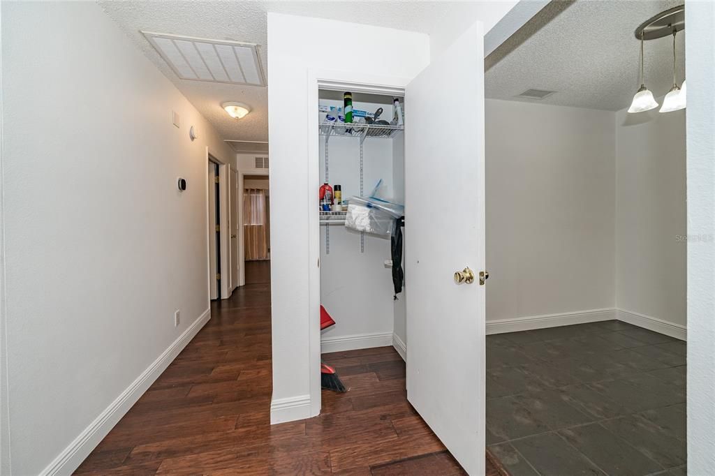 En Venta: $280,000 (3 camas, 1 baños, 1350 Pies cuadrados)