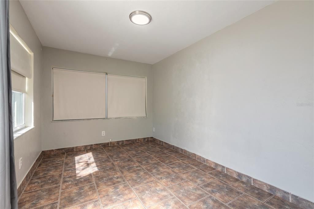 For Sale: $389,900 (3 beds, 2 baths, 1938 Square Feet)