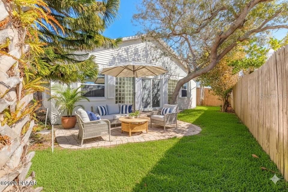 For Sale: $389,900 (3 beds, 2 baths, 1938 Square Feet)