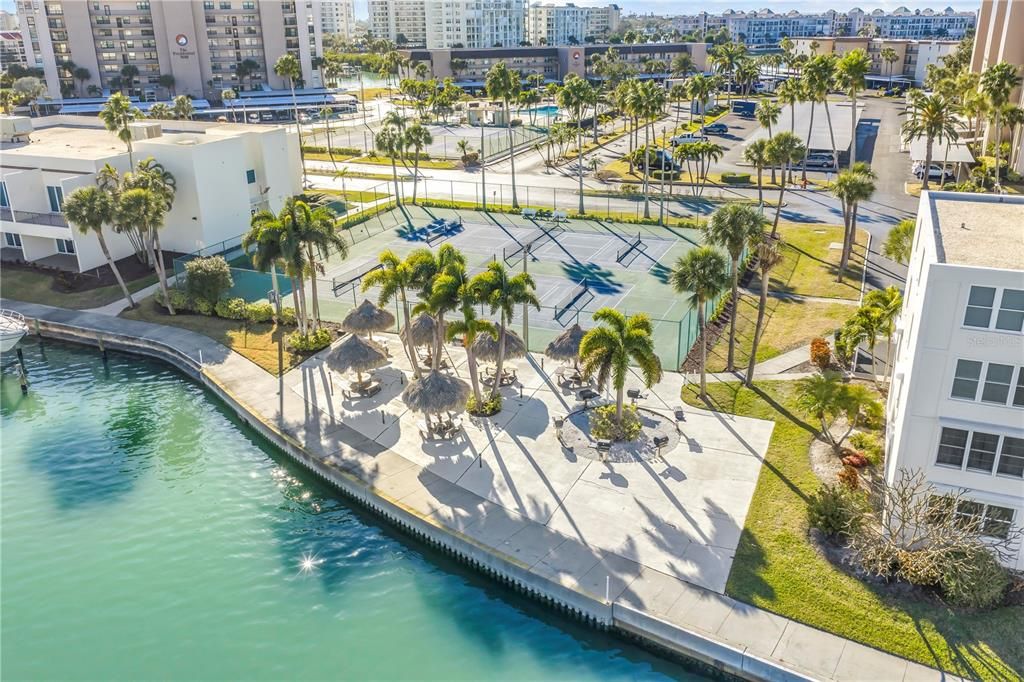 Activo con contrato: $197,900 (2 camas, 2 baños, 1230 Pies cuadrados)
