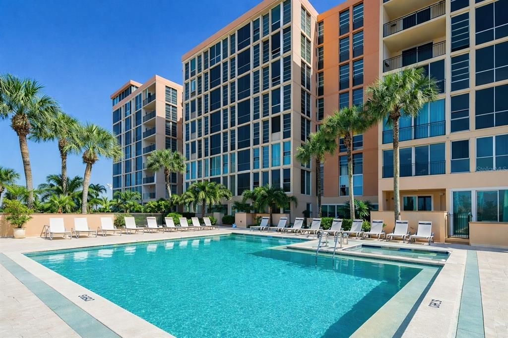 Activo con contrato: $197,900 (2 camas, 2 baños, 1230 Pies cuadrados)