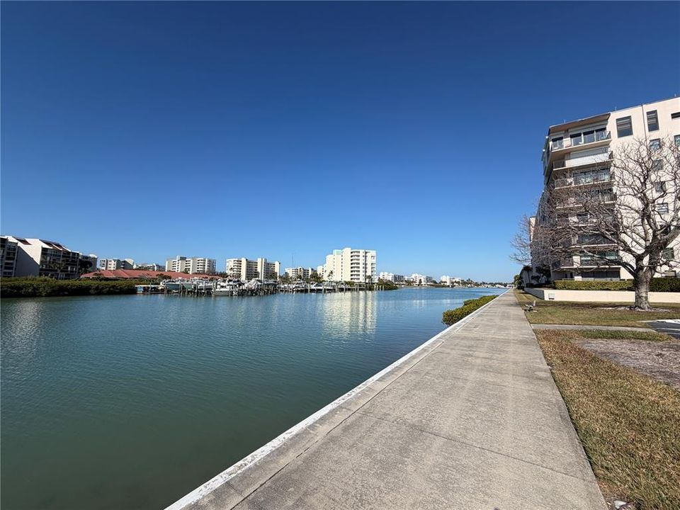 Activo con contrato: $197,900 (2 camas, 2 baños, 1230 Pies cuadrados)