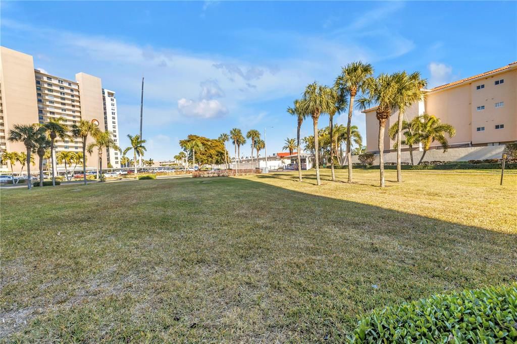 Activo con contrato: $197,900 (2 camas, 2 baños, 1230 Pies cuadrados)