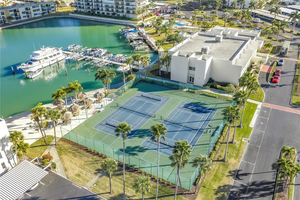 Activo con contrato: $197,900 (2 camas, 2 baños, 1230 Pies cuadrados)