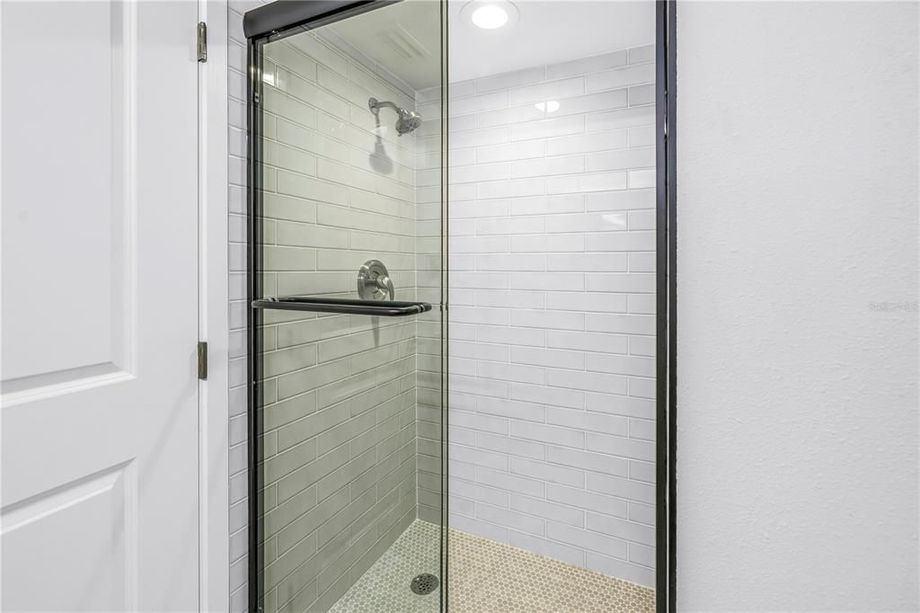 Activo con contrato: $197,900 (2 camas, 2 baños, 1230 Pies cuadrados)