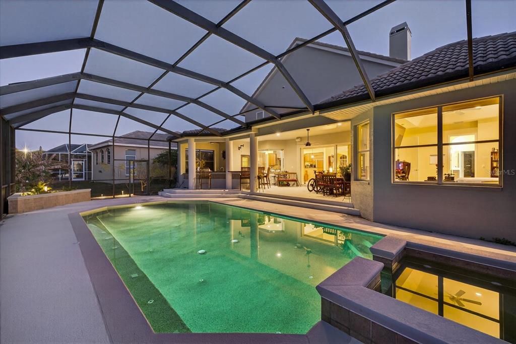 En Venta: $1,365,000 (5 camas, 4 baños, 3842 Pies cuadrados)
