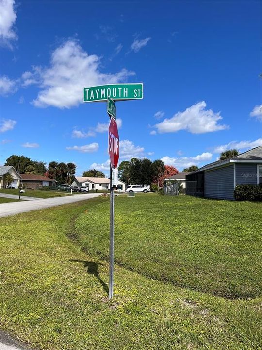 En Venta: $69,900 (0.24 acres)