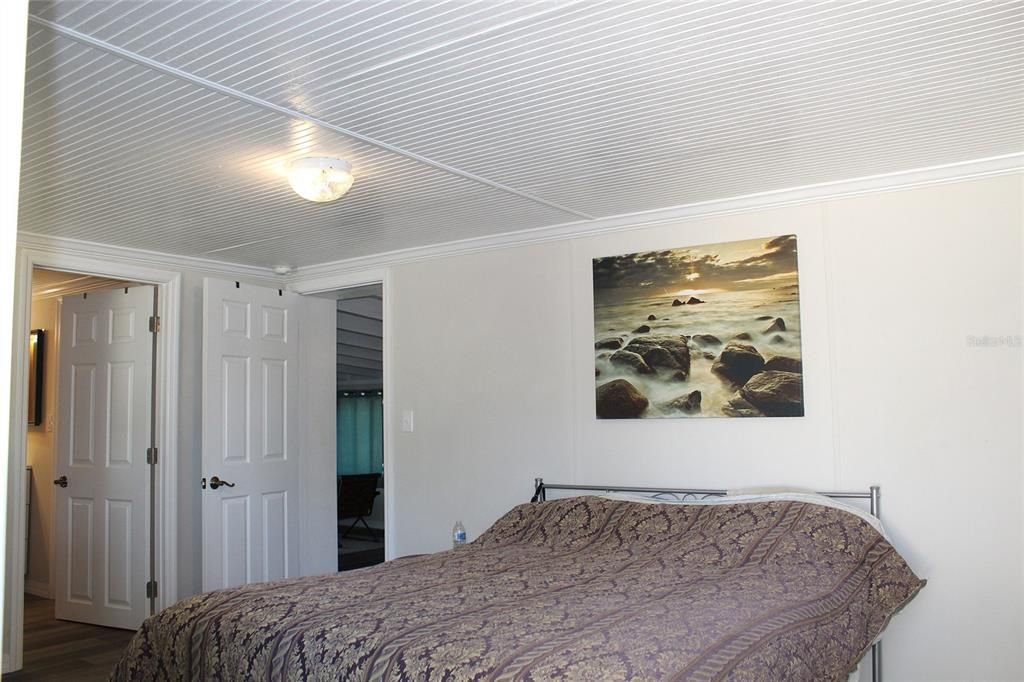 待售: $99,900 (2 贝兹, 2 浴室, 972 平方英尺)