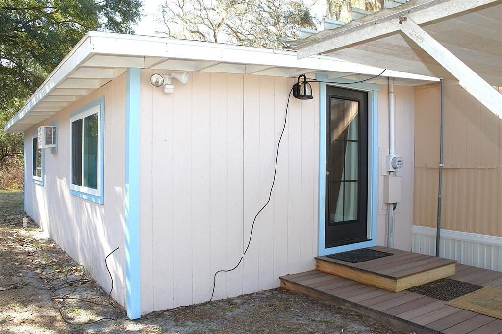 待售: $99,900 (2 贝兹, 2 浴室, 972 平方英尺)