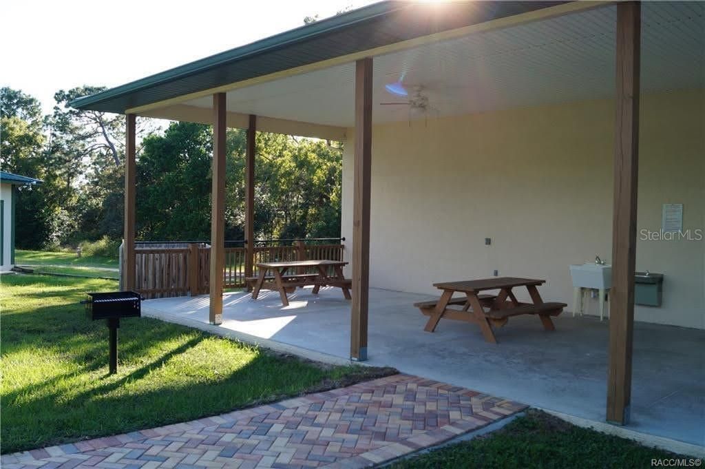 En Venta: $299,000 (5.92 acres)