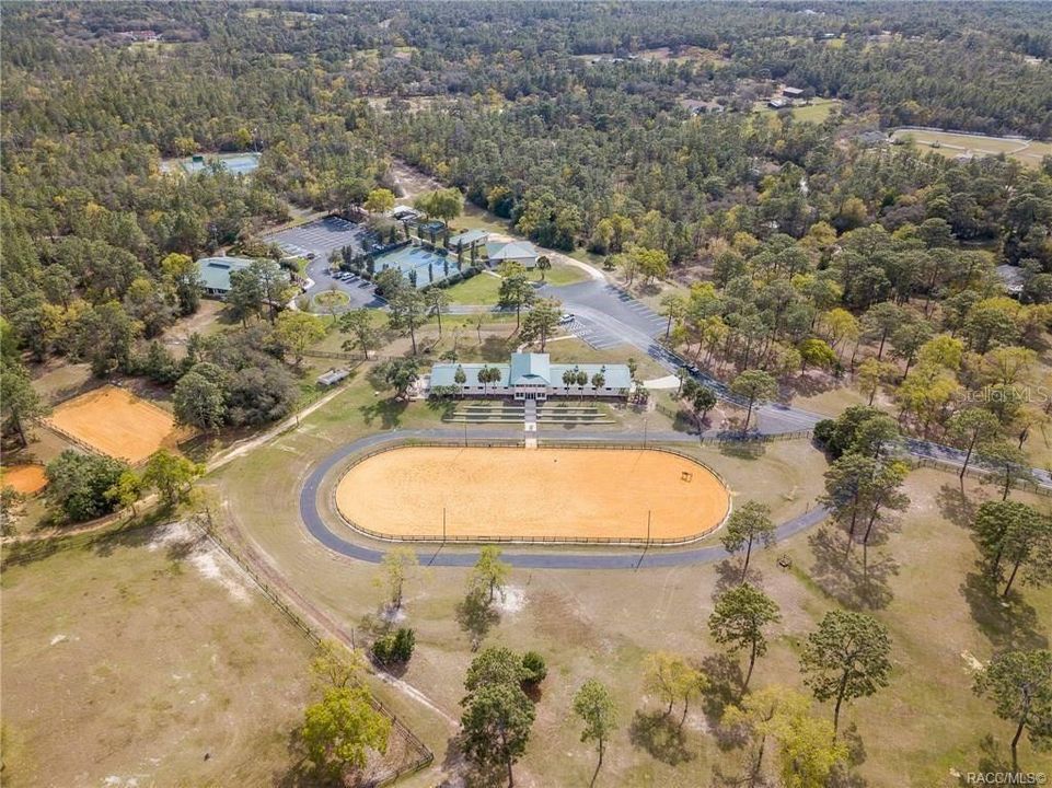 En Venta: $299,000 (5.92 acres)