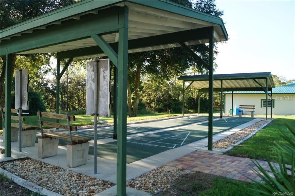 En Venta: $299,000 (5.92 acres)