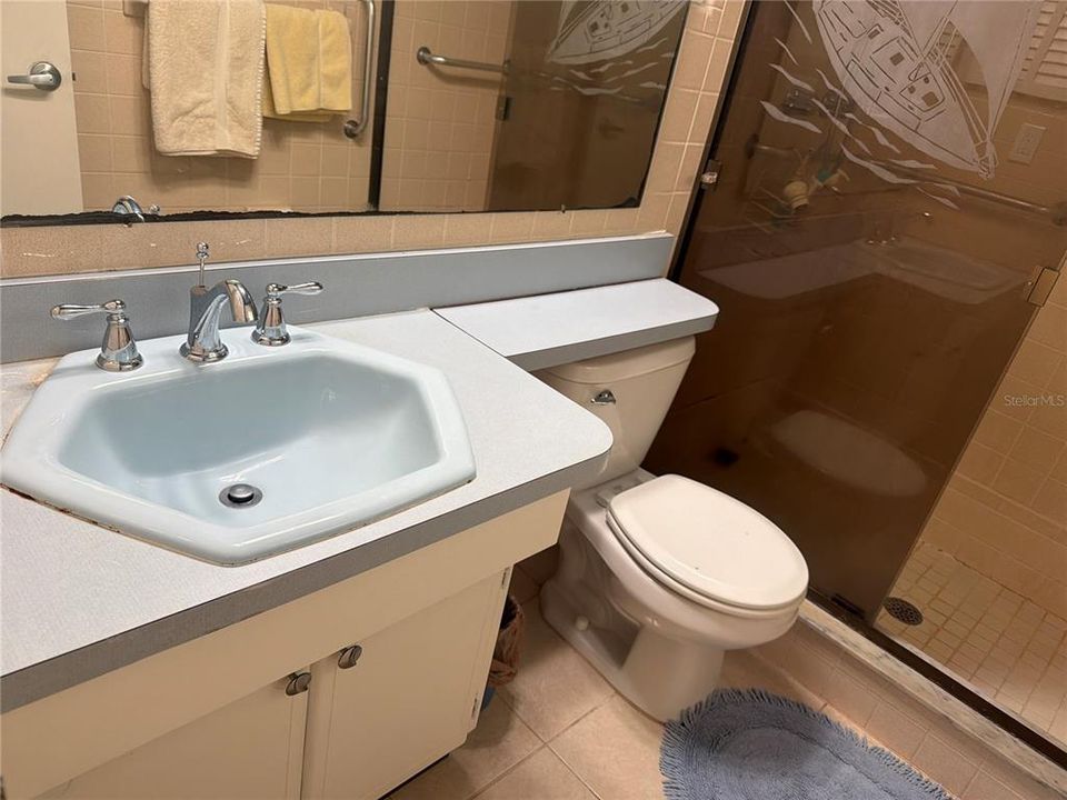 На продажу: $329,900 (2 спален, 2 ванн, 1576 Квадратных фут)