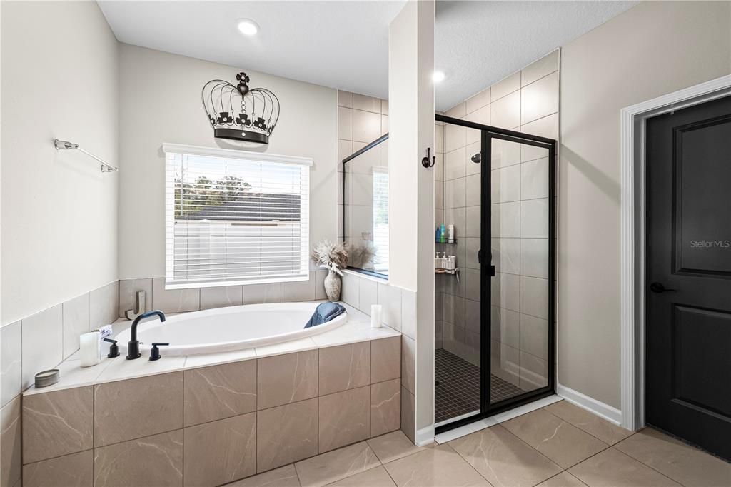 For Sale: $540,000 (4 beds, 3 baths, 2493 Square Feet)