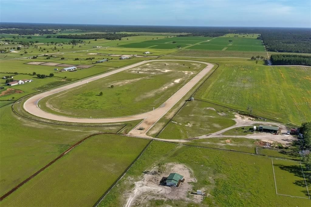 На продажу: $599,000 (20.01 acres)