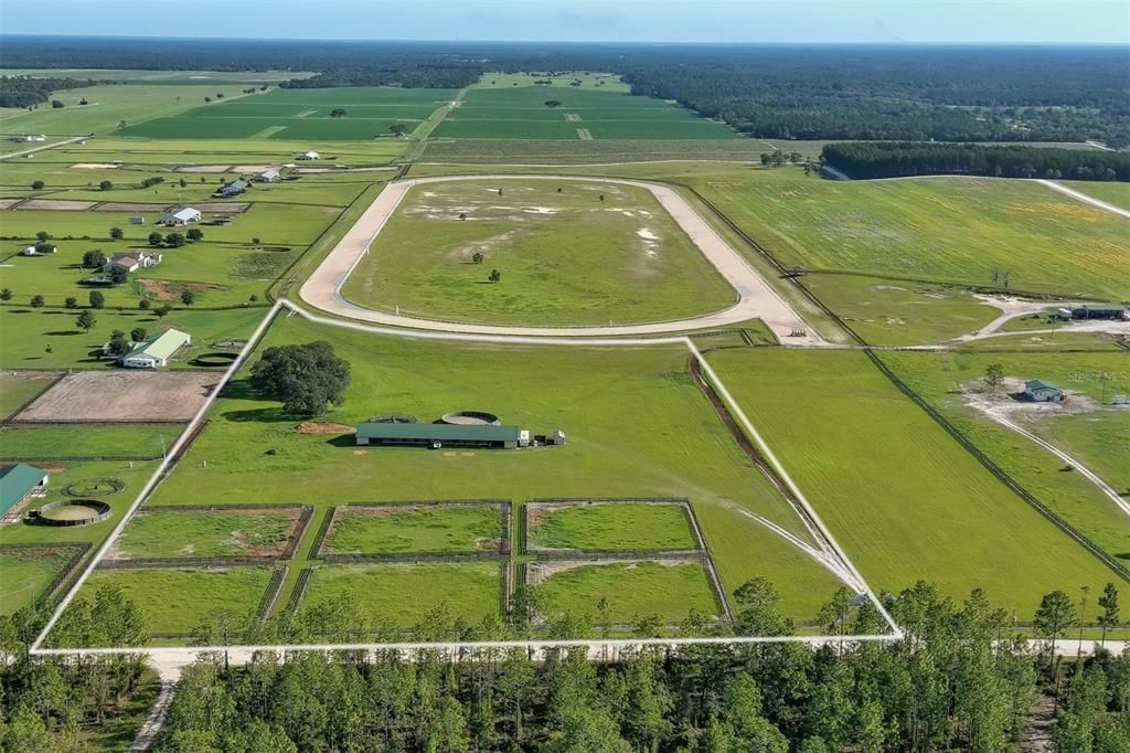 На продажу: $599,000 (20.01 acres)