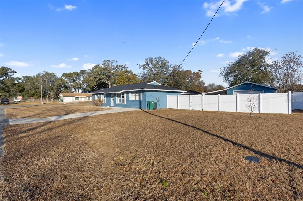 Active With Contract: $249,900 (4 beds, 1 baths, 1300 Square Feet)