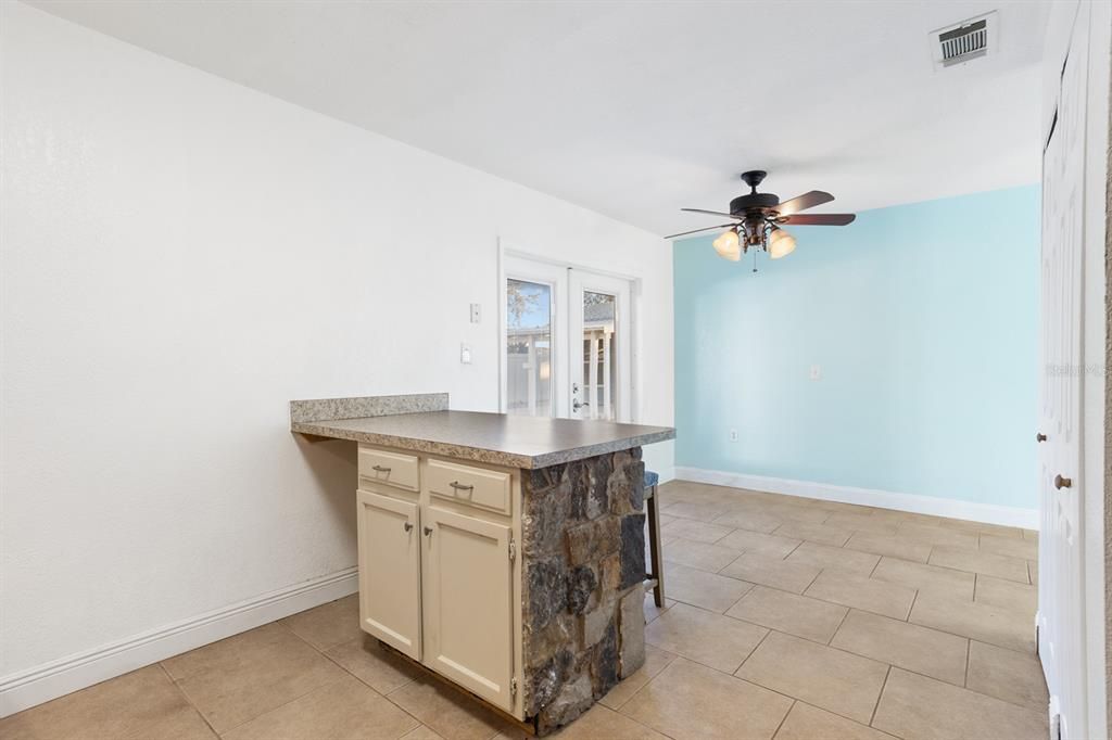 Active With Contract: $249,900 (4 beds, 1 baths, 1300 Square Feet)