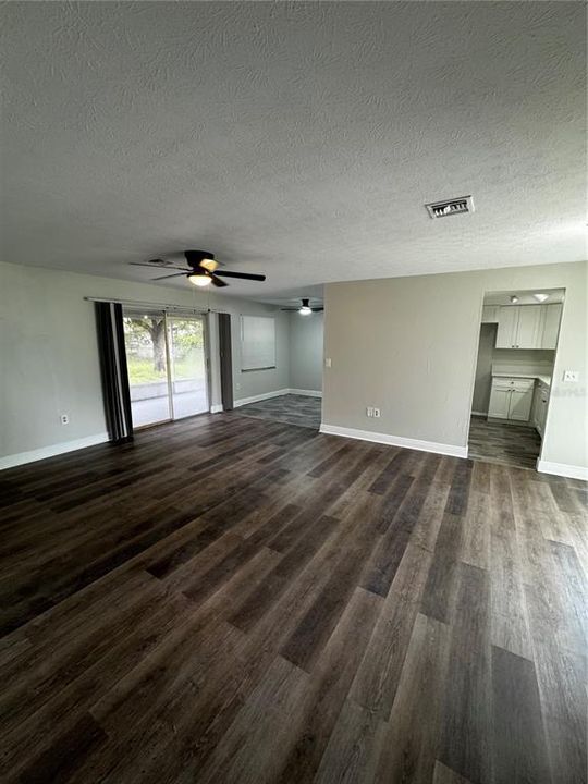 For Rent: $2,400 (3 beds, 2 baths, 1174 Square Feet)