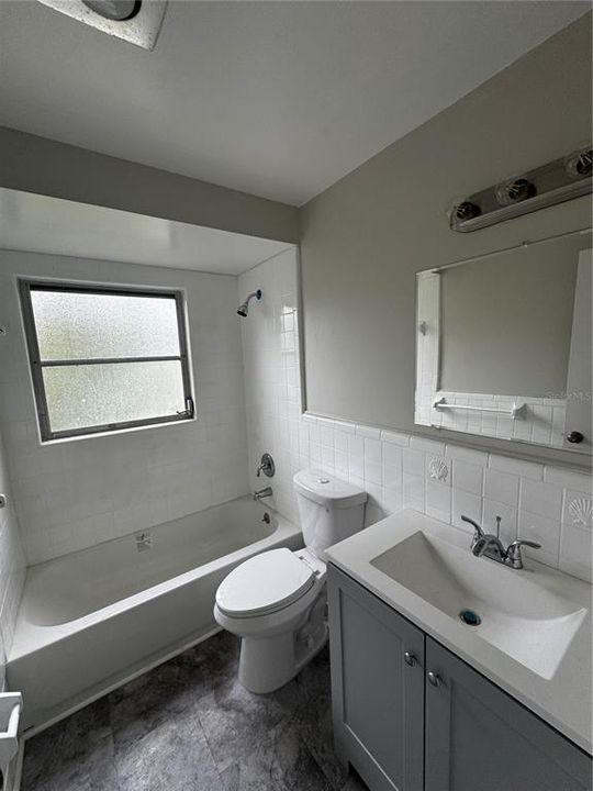 For Rent: $2,400 (3 beds, 2 baths, 1174 Square Feet)