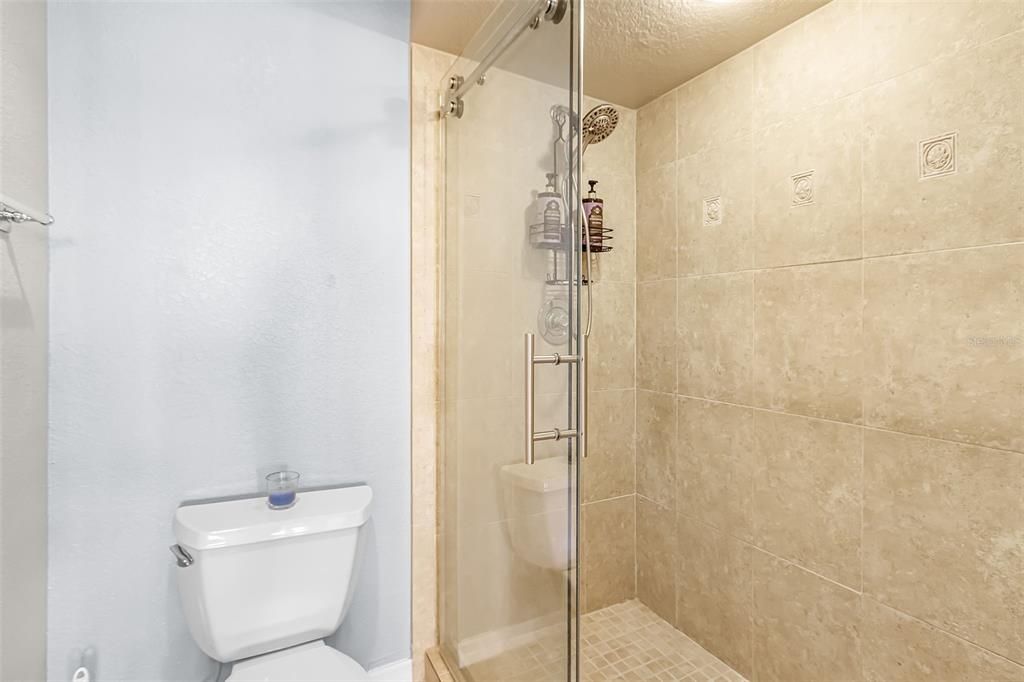 For Sale: $465,000 (2 beds, 2 baths, 1059 Square Feet)