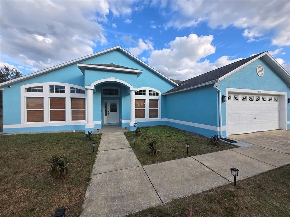 For Rent: $3,000 (4 beds, 2 baths, 2017 Square Feet)