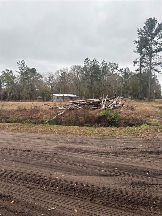 En Venta: $59,000 (1.11 acres)