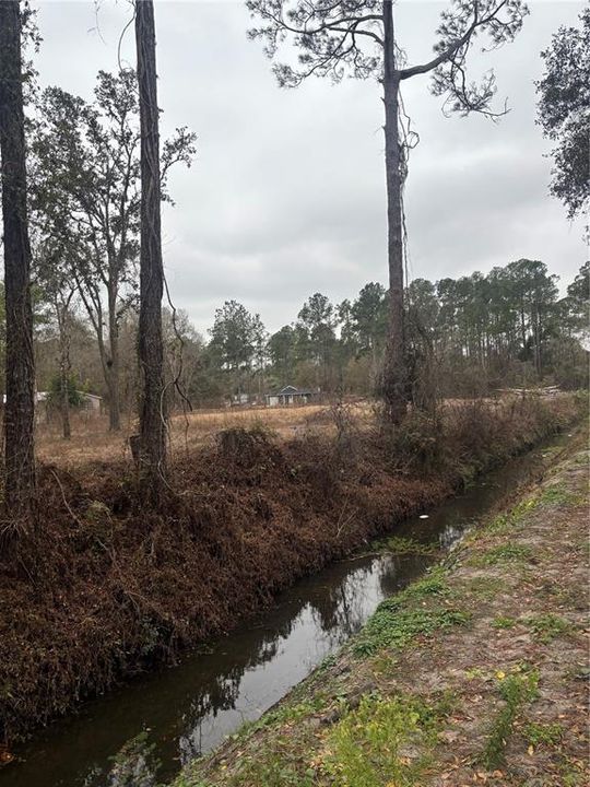 En Venta: $59,000 (1.11 acres)