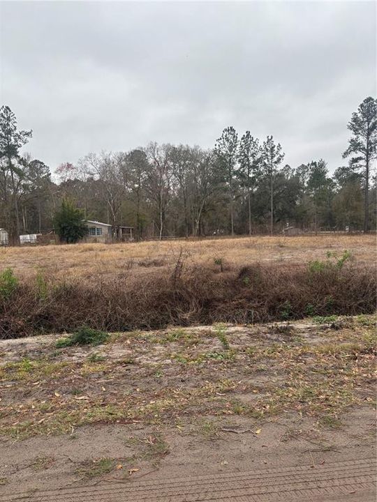 En Venta: $59,000 (1.11 acres)