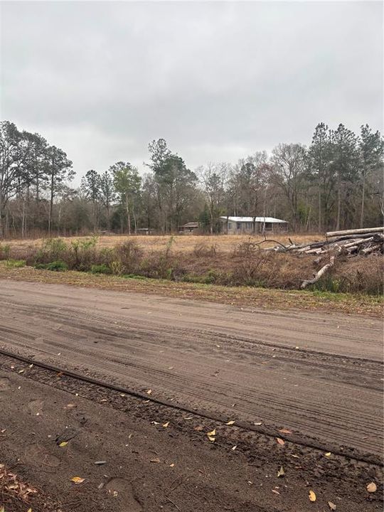 En Venta: $59,000 (1.11 acres)