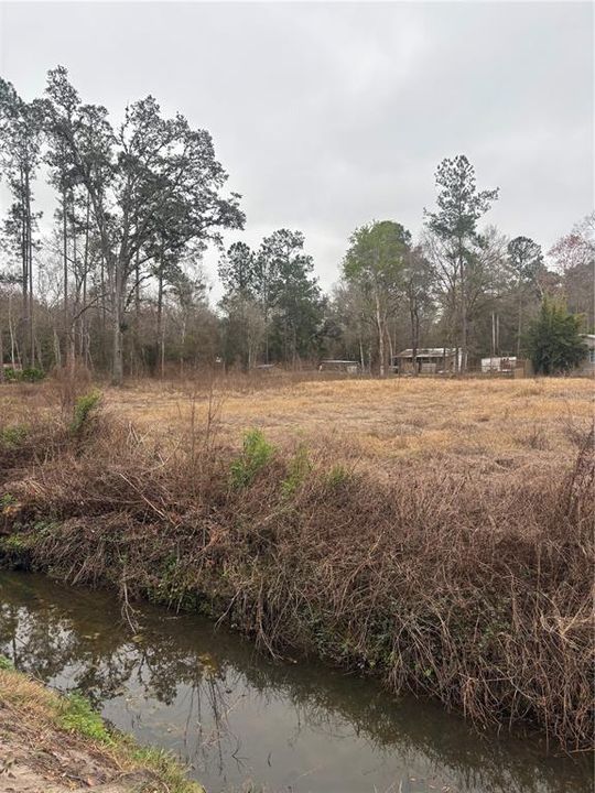 En Venta: $59,000 (1.11 acres)