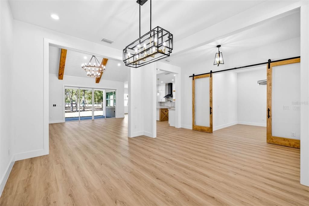 For Sale: $1,259,000 (5 beds, 4 baths, 3752 Square Feet)