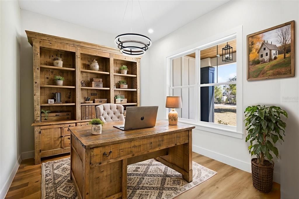 For Sale: $1,259,000 (5 beds, 4 baths, 3752 Square Feet)