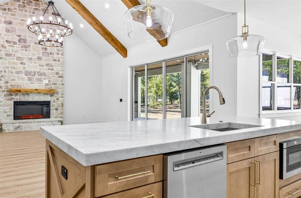 For Sale: $1,259,000 (5 beds, 4 baths, 3752 Square Feet)