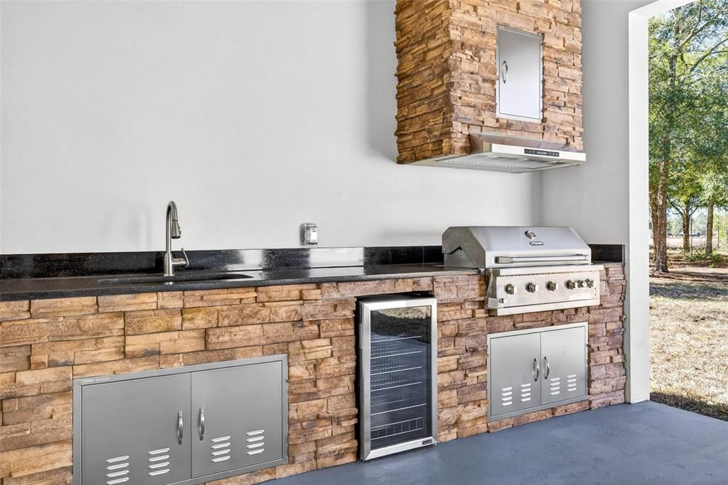 For Sale: $1,259,000 (5 beds, 4 baths, 3752 Square Feet)