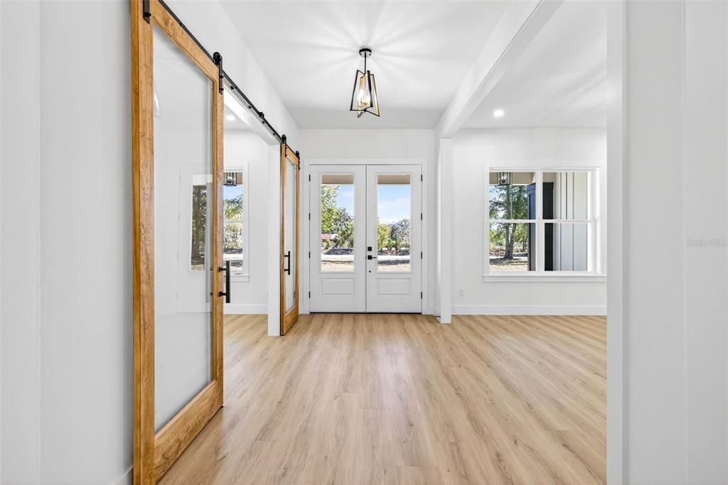 For Sale: $1,259,000 (5 beds, 4 baths, 3752 Square Feet)