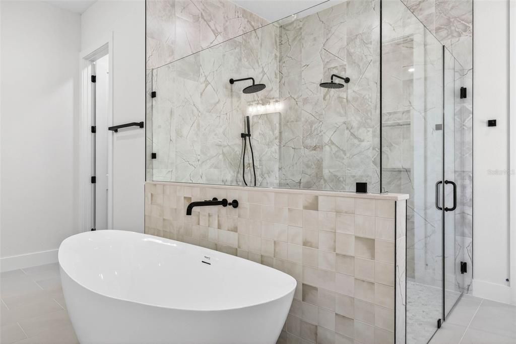 For Sale: $1,259,000 (5 beds, 4 baths, 3752 Square Feet)